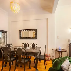 amazing-super-central-120sq-m-apartment-2-bedrooms.hotels-of-thessaloniki.com/